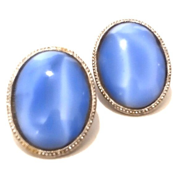 Vintage Baby Blue Cats Eye Silver Tone Mid Century Clip On Earrings - Picture 3 of 5